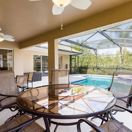 #412-Newly Decorated And Furnished 4 Bed Private Pool Home Near To Disney With Mini Putt Putt Golf Hole